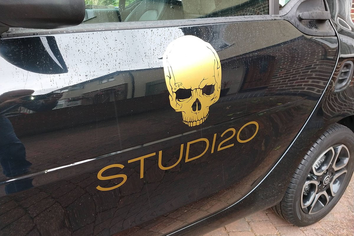 STUD120 Car Signs STUD120 Car Signs